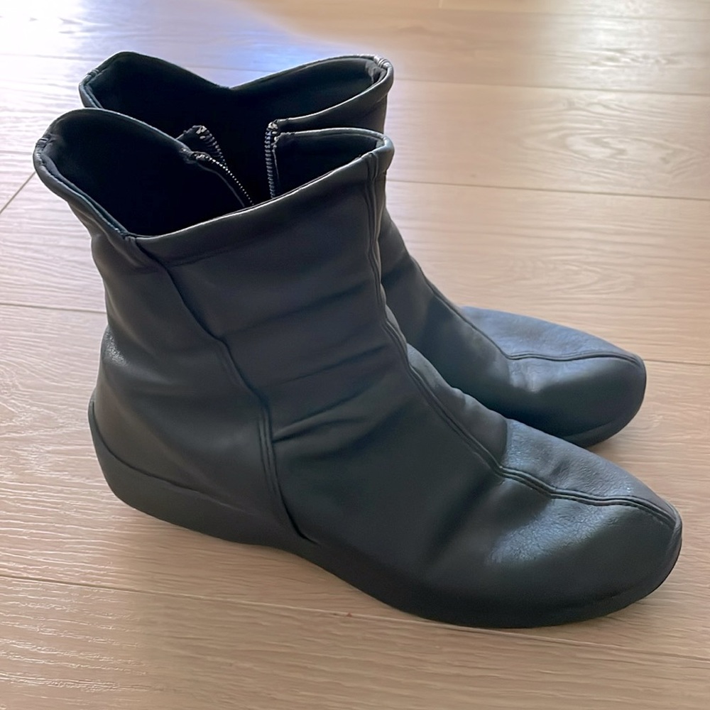 Arcopedico Black Leather Women’s Boot ~ sz EU40, US 9/9.5